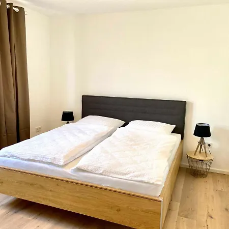 Neu!!! Moselbleibe Winzerhaus Kues * ברנקסטל - קיס