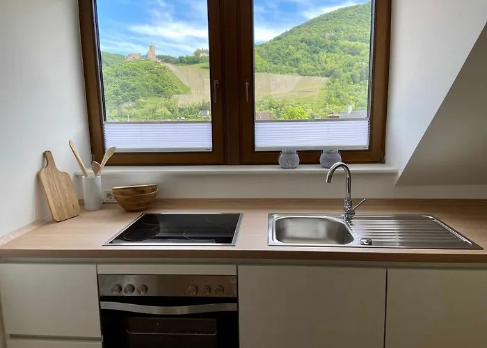 Neu!!! Moselbleibe Winzerhaus Kues * ベルンカステル・クース